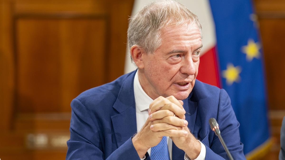 Ex Ilva, ecco il piano di salvataggio: si parte con la manutenzione degli Altiforni, nuova gestione nel 2026