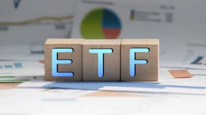 Sugli Etf afflussi di 900 mld di dollari nei primi sei mesi del 2025
