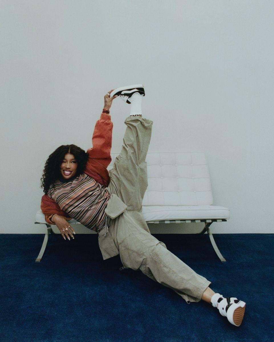 Sza nella campagna di debutto con Vans (ph Sophie Jones, courtesy Vans)