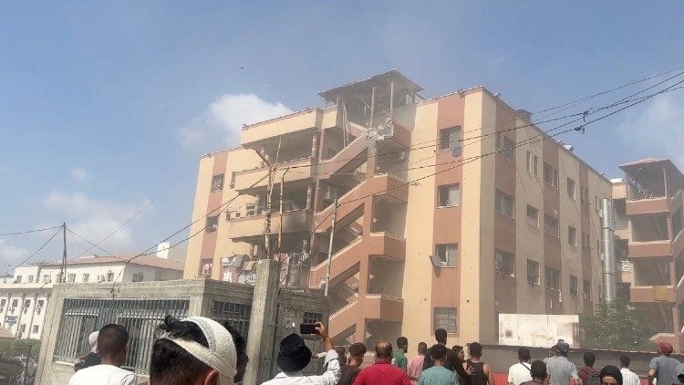 L'ospedale colpito a Khan Yunis