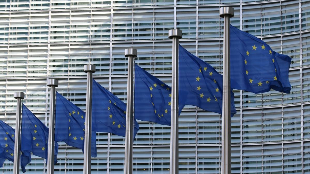 Europa al lavoro per superare il voto all’unanimità in politica estera: così si oltrepassano i veti dei singoli Stati Ue