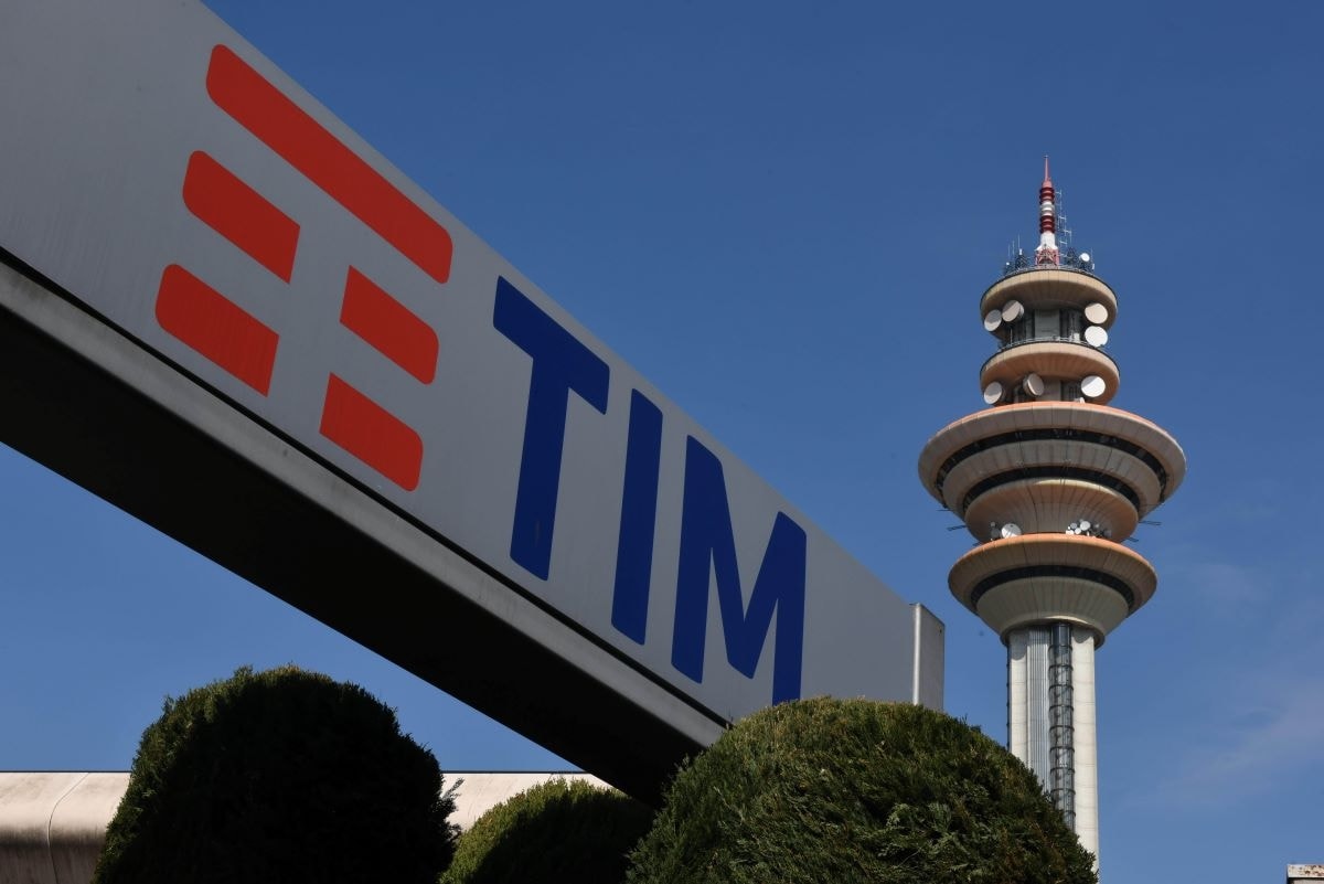 Tim crolla (-8,8%) senza nozze con Iliad