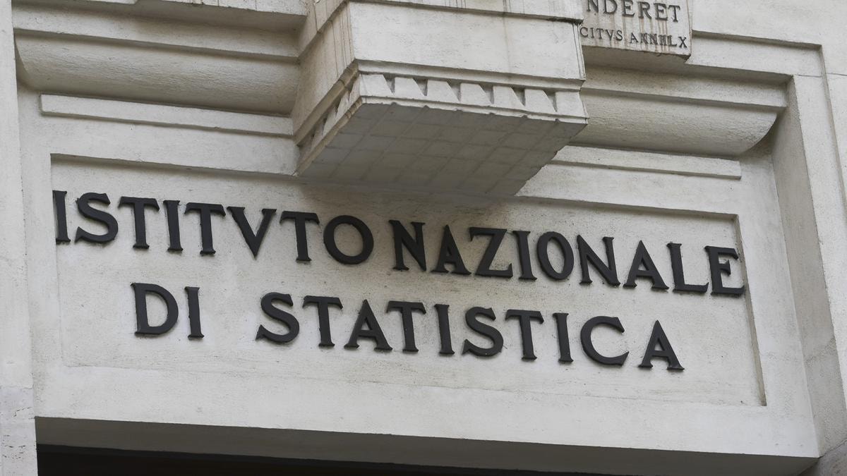 Lavoro, in Italia a luglio il tasso di disoccupazione è in calo del 6%: i numeri dell’Istat