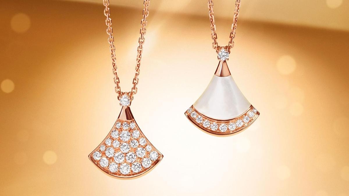Due gioielli della collezione Bulgari Divas' Dream