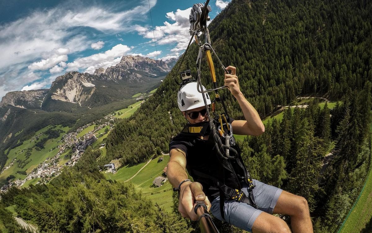 Le Dolomiti più belle da vivere in autunno: guida alla stagione dell’essenziale