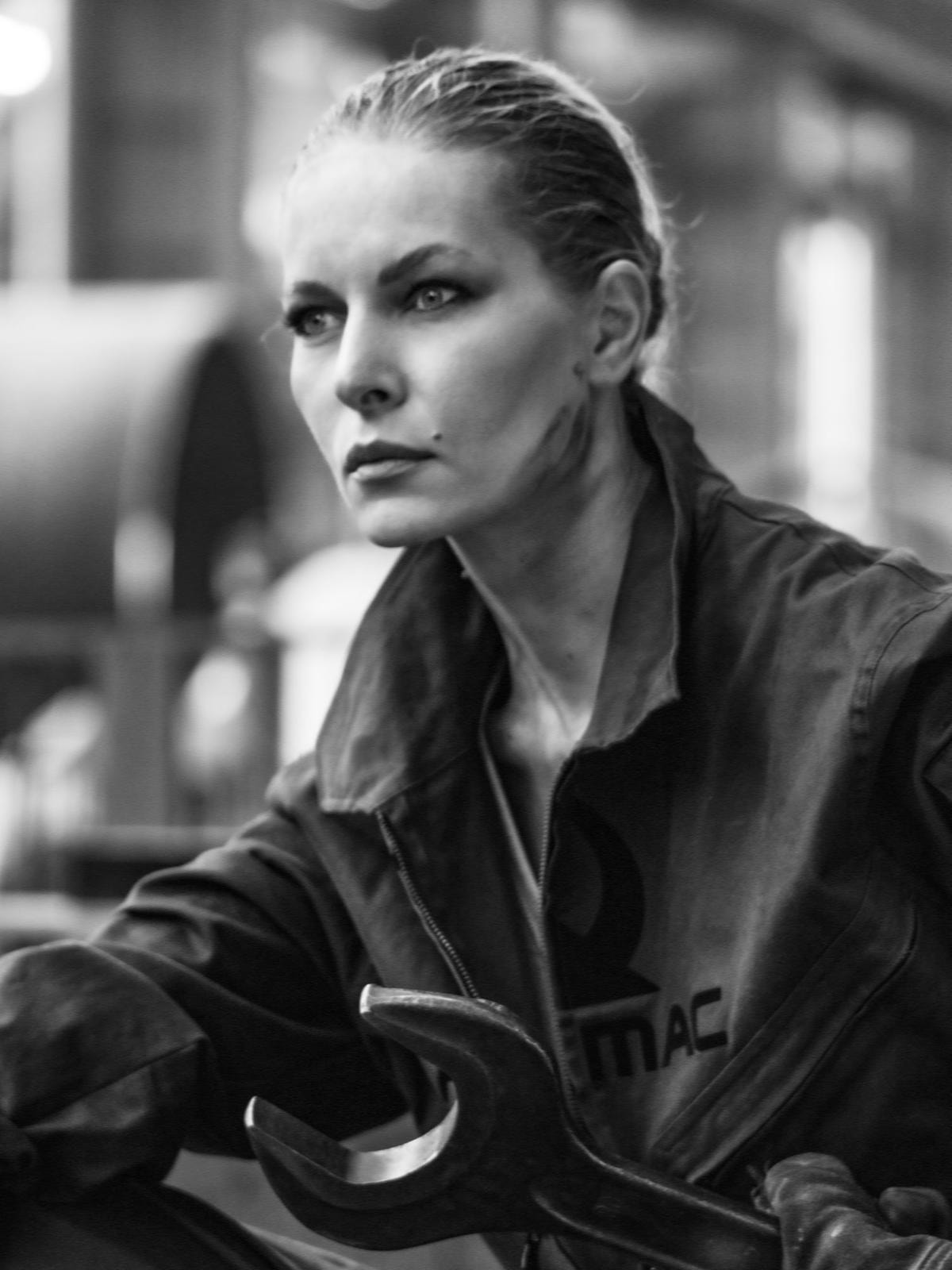 Ludmilla Voronkina Bozzetti nello scatto dedicato alla Lombardia. Foto di Andrea Varani.