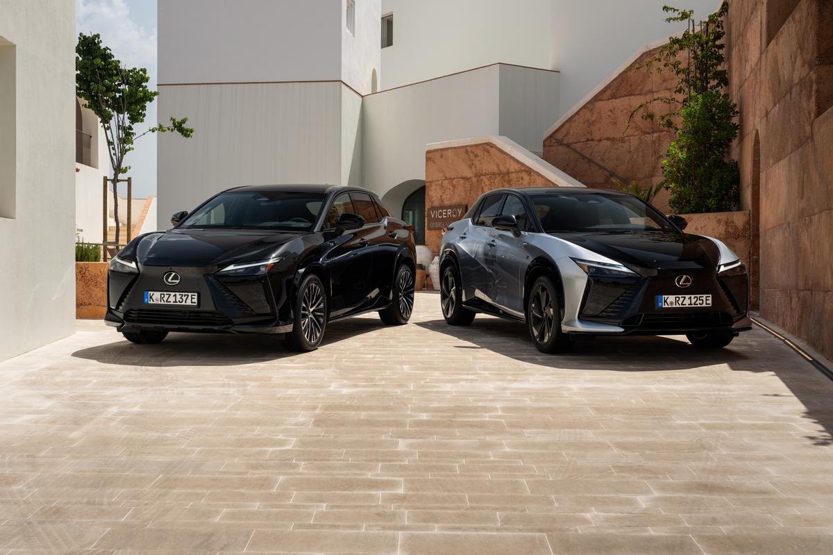 Lexus RZ: la nuova elettrica di lusso che guida come una F1