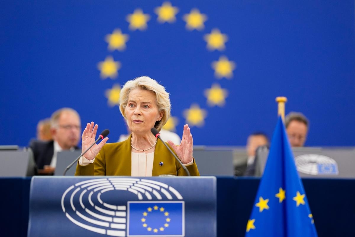 La presidente della Commissione Ue Ursula von der Leyen