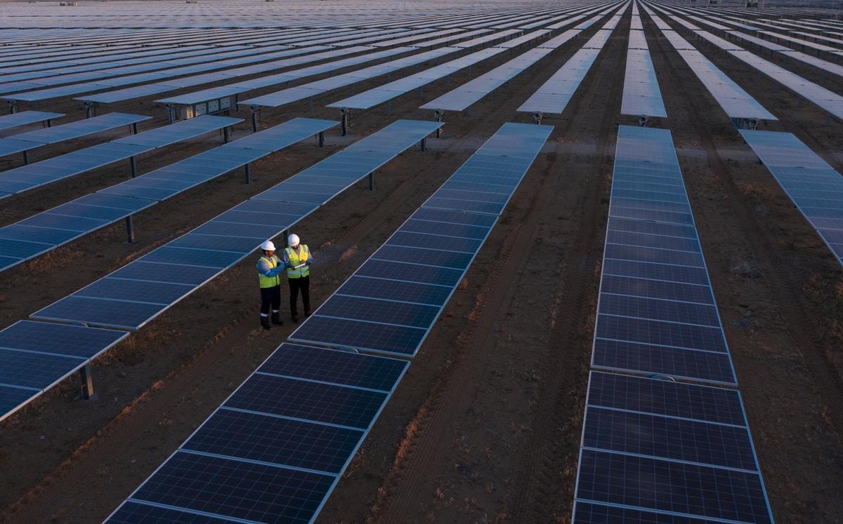 Ecco come l’Arabia Saudita da gigante petrolifero vuole diventare tra i più grandi produttori di energia solare al mondo