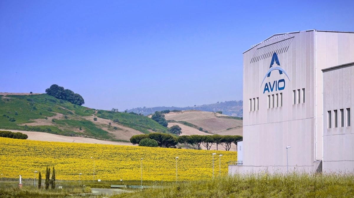 Avio vola (+12,7%) con l’aumento di capitale per crescere negli Stati uniti. Analisti: c’è spazio per acquisizioni, target 2034 prudenti