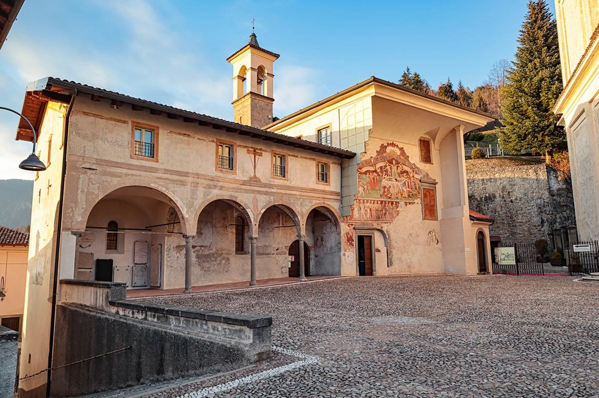 Piccola, robusta e 100% Jeep: Avenger conquista la montagna lombarda