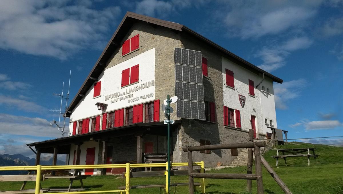 Piccola, robusta e 100% Jeep: Avenger conquista la montagna lombarda