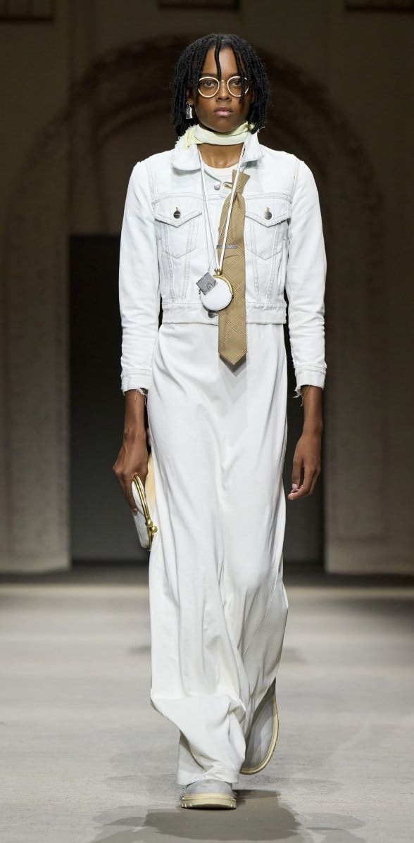 Un look Coach spring 2026 (ph Isidore Montag, courtesy Coach)
