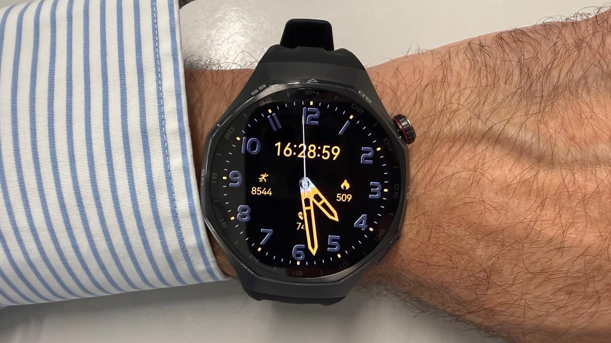 Huawei Watch GT 6 Pro, l’orologio sportivo con 10 giorni di autonomia