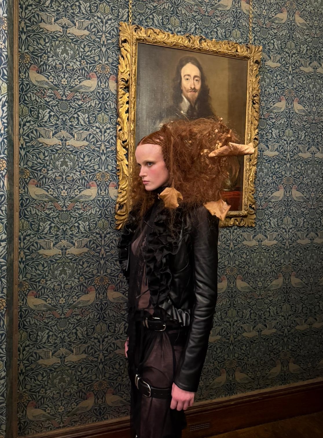 Un look Dilara Findikoglu spring-summer 2026 (foto Tommaso Palazzi)