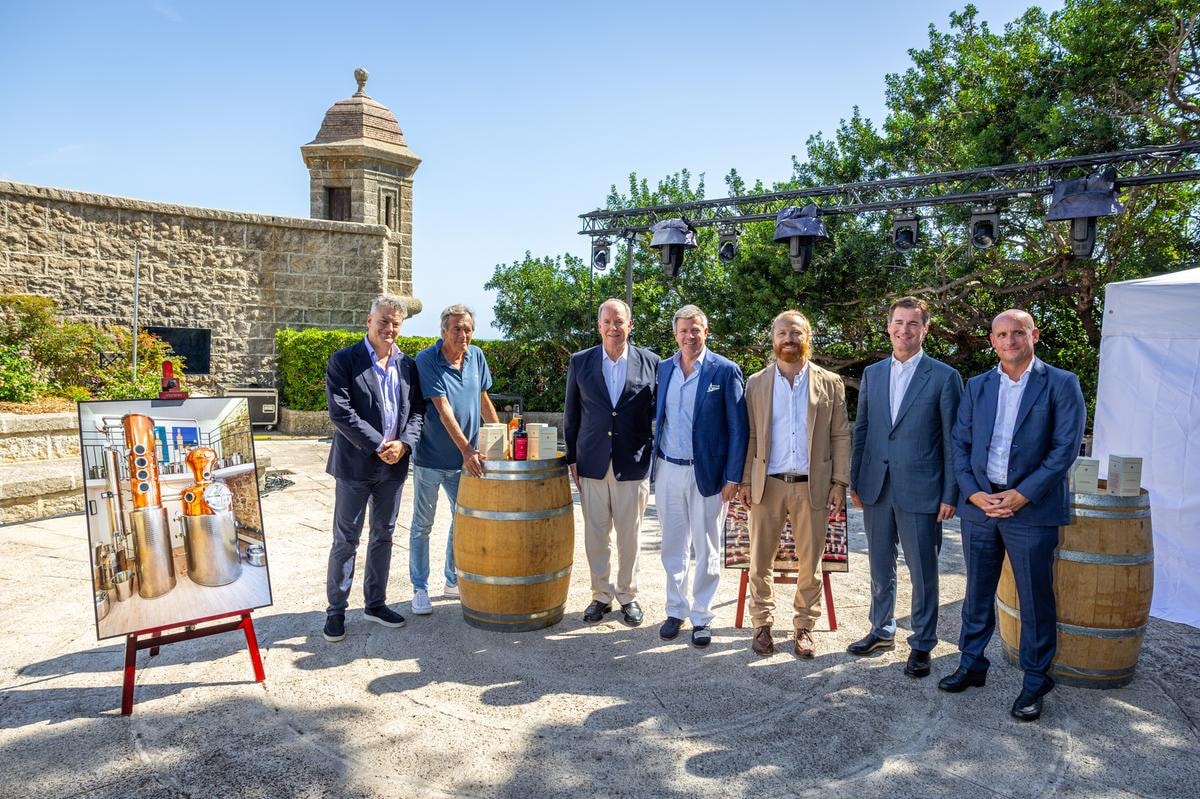 La presentazione ufficiale di A' Mesccia a Fort Antoine con il Principe Alberto II di Monaco.
