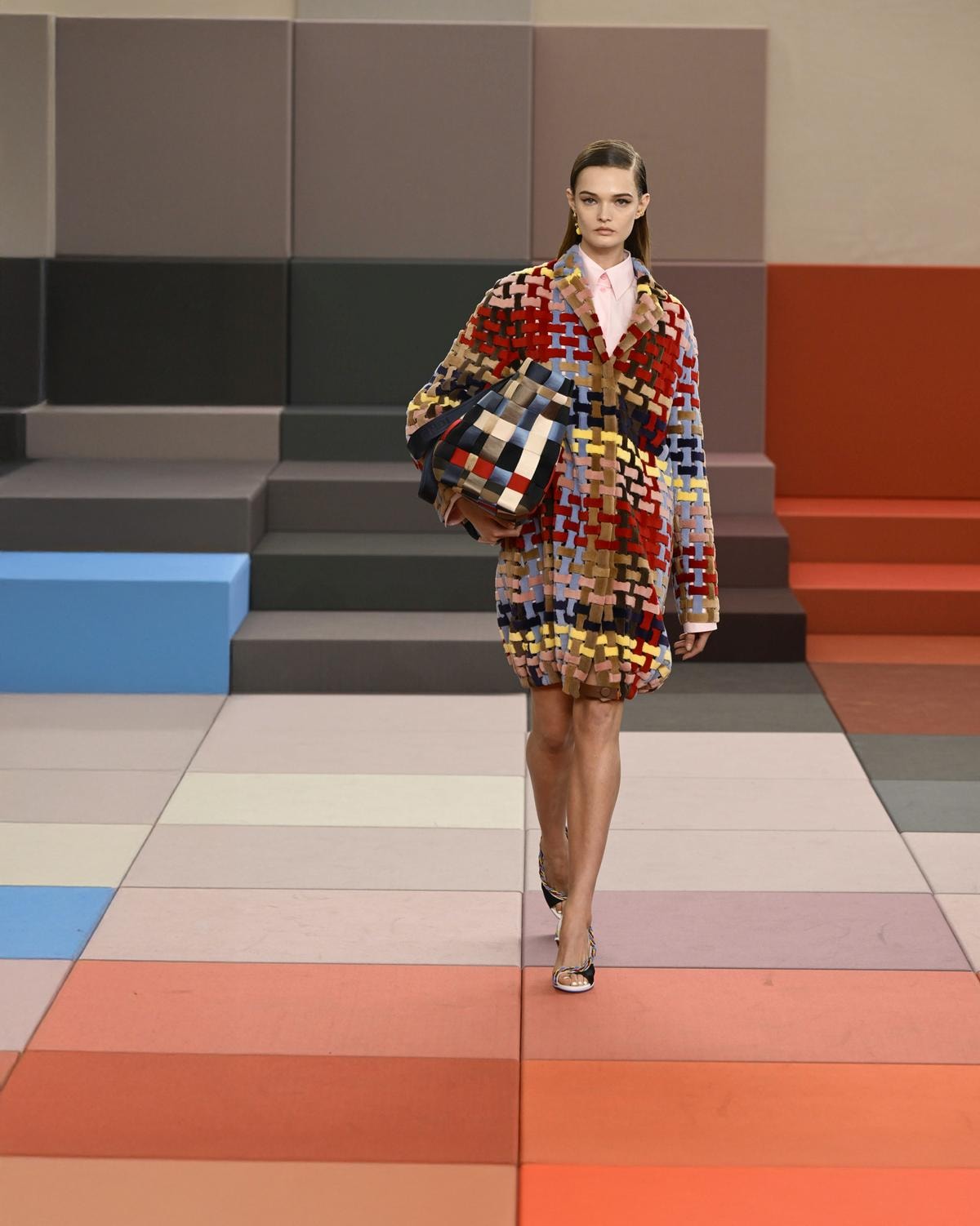 Un look Fendi spring-summer 2026 (ph Francesc Ten/MFF)