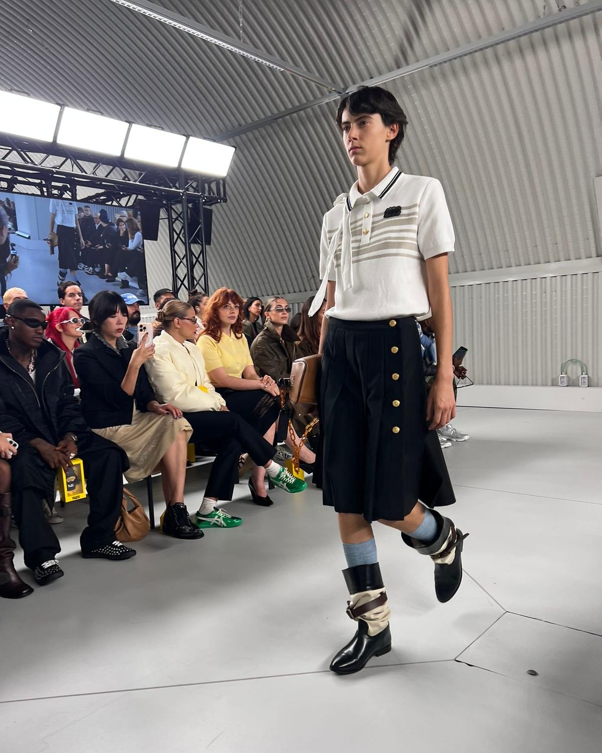 Un look Onitsuka tiger spring-summer 2026 (foto Annachiara Gaggino)