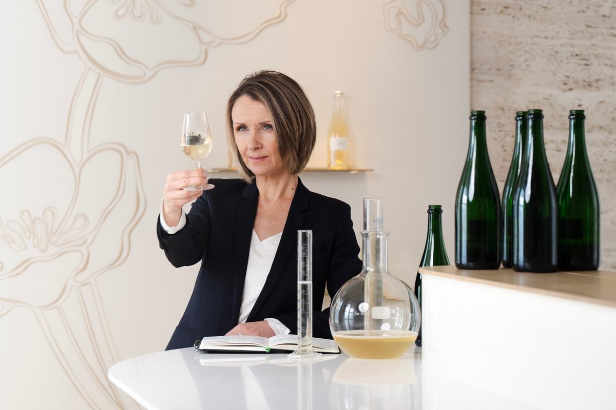 Séverine Frerson, prima donna nella storia di di Perrier-Jouët a ricoprire il ruolo di chef de cave.