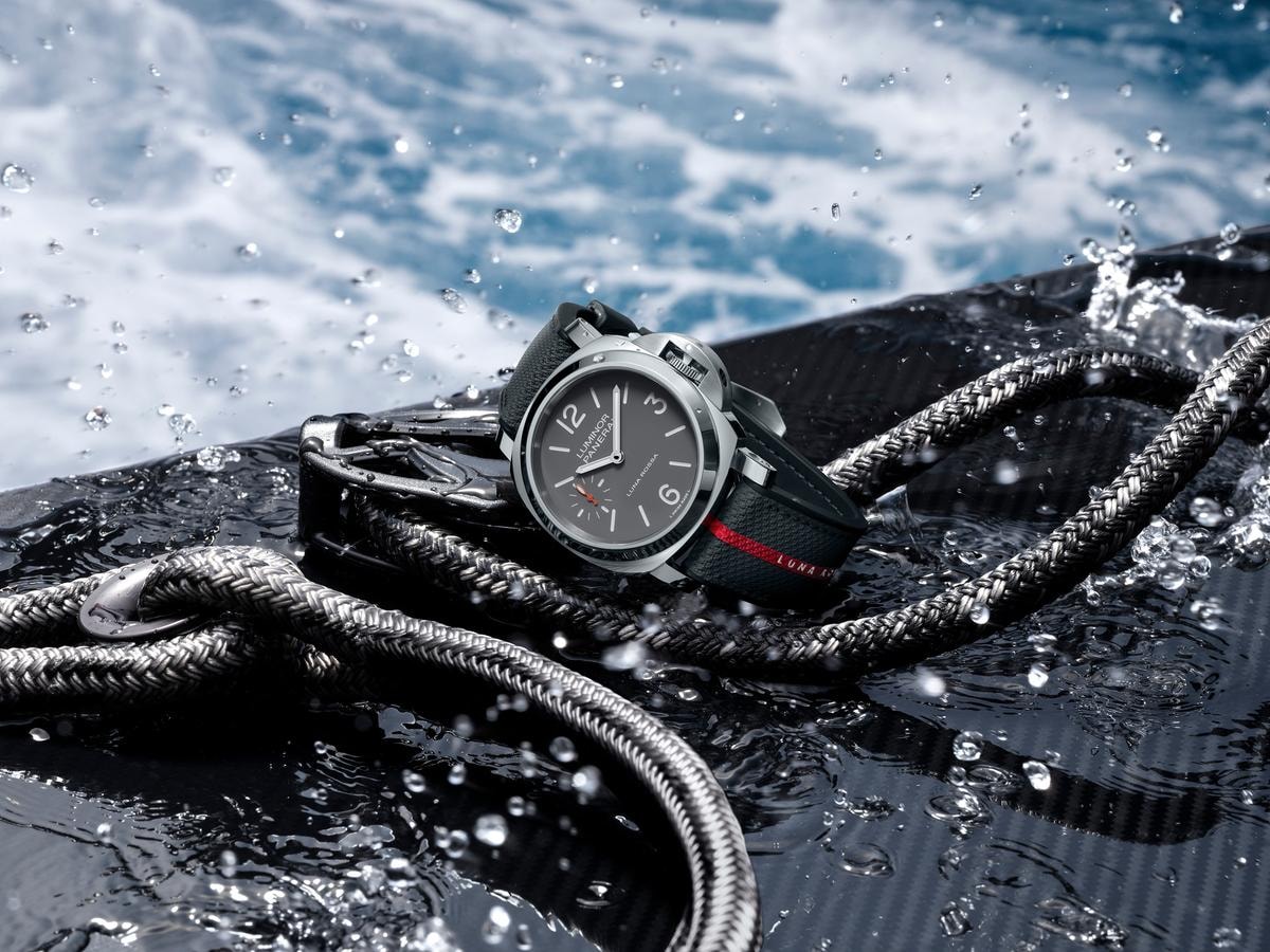 Oversize è chic: 5 orologi maschili al polso femminile che sfidano gli stereotipi