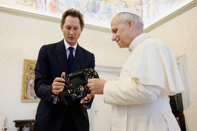 John Elkann incontra Papa Leone XIV, primo incontro con il nuovo Pontefice 