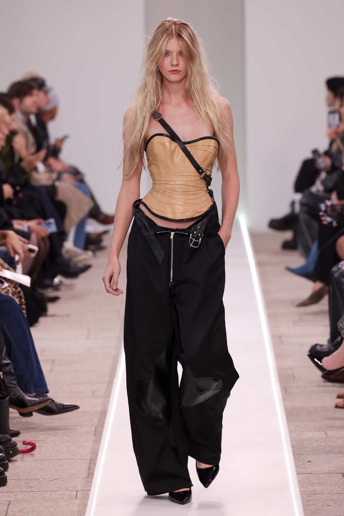 Un look Lorenzo Seghezzi spring-summer 2026 (courtesy Lorenzo Seghezzi)