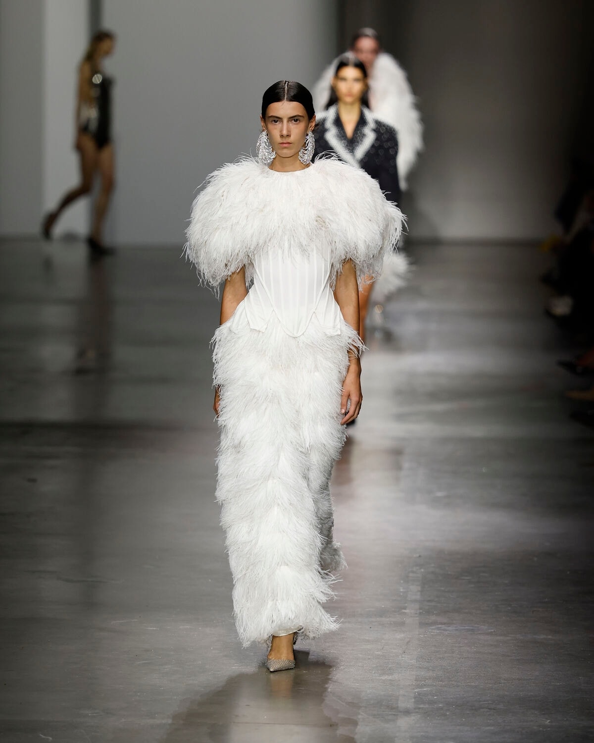 Un look Giuseppe Di Morabito spring-summer 2026 (foto Francesc Ten/MFF)