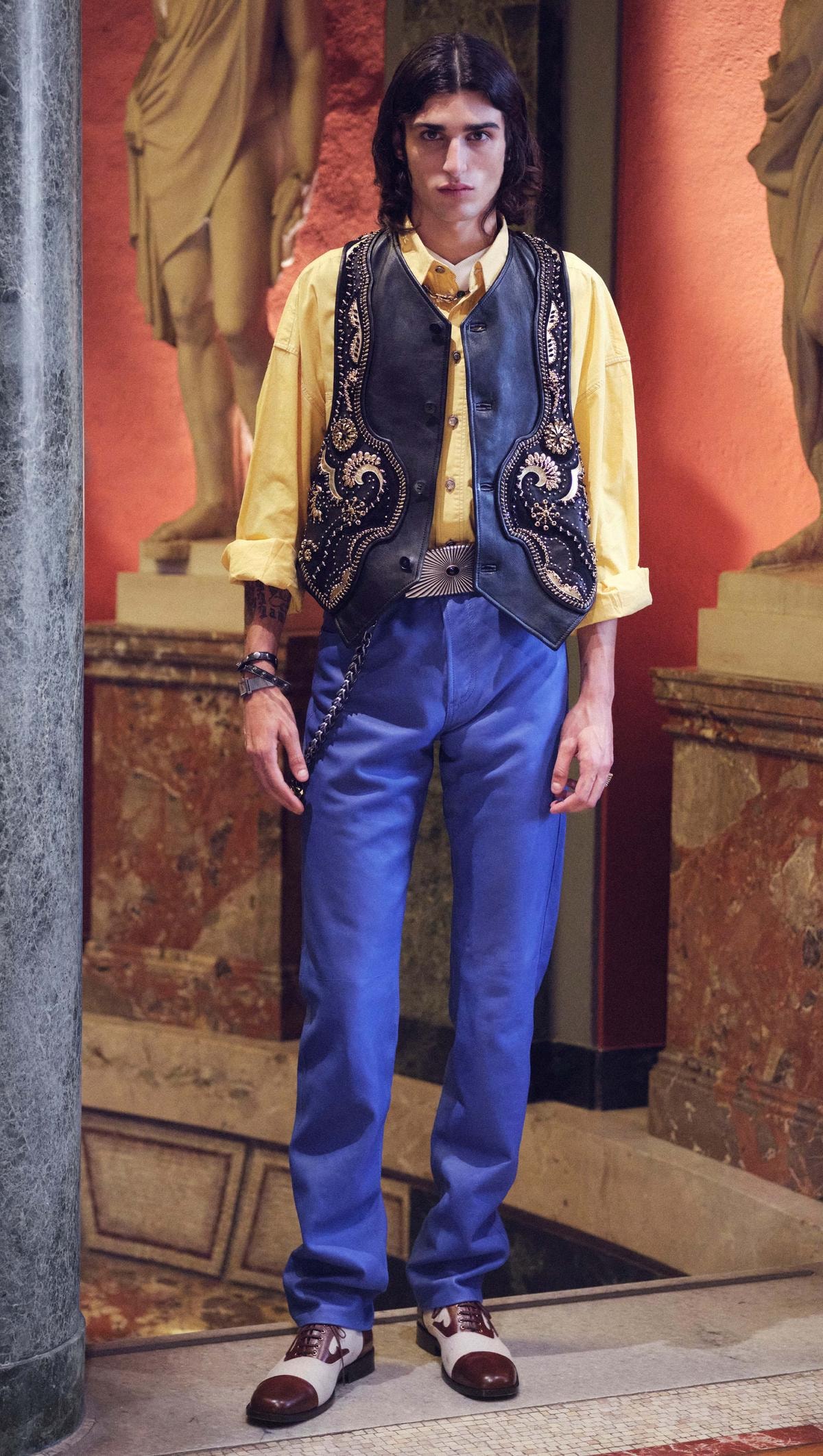 Un look Versace spring-summer 2026 (courtesy Versace)