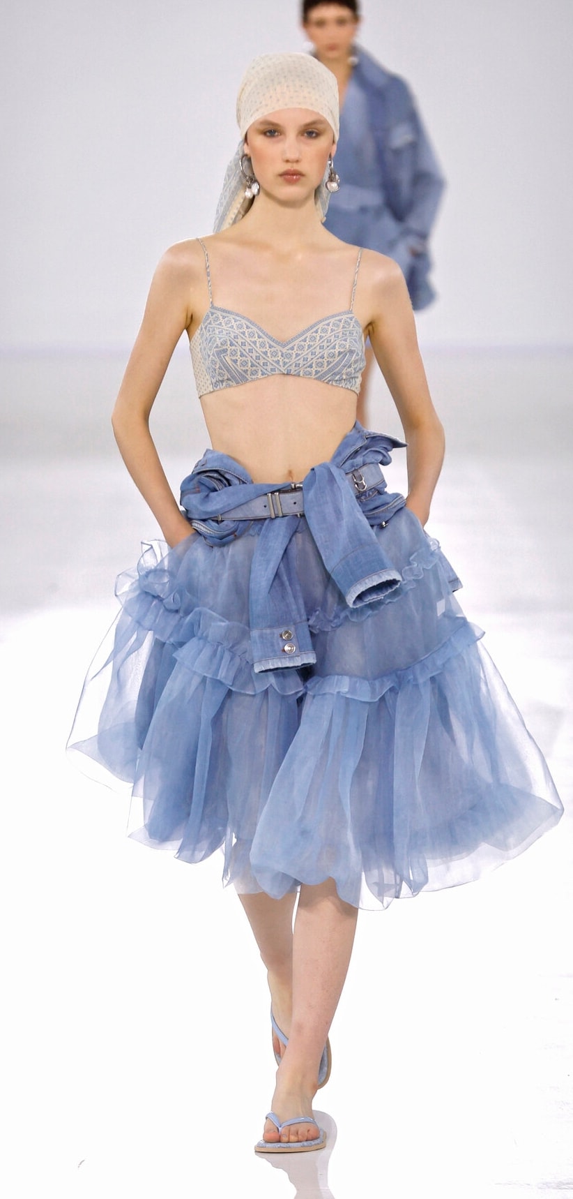 Un look Ermanno Scervino spring-summer 2026 (foto Francesc Ten/MFF)