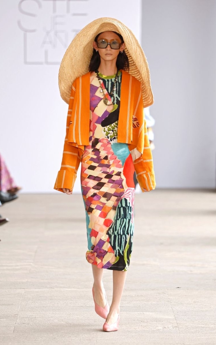 Un look Stella Jean spring-summer 2026 (ph Francesc Ten/MFF)