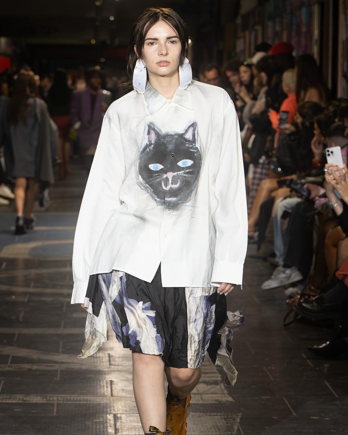 Un look Simon Cracker spring-summer 2026 (courtesy Simon Cracker)