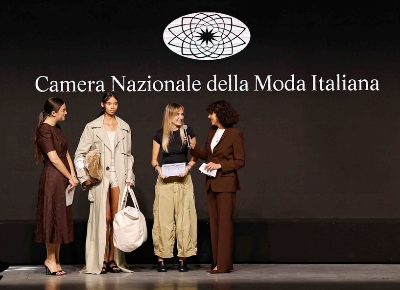 Francesca Bellettini assieme ad Annachiara Rabito, vincitrice di Milano moda graduate 2025 (foto Francesc Ten/MFF)