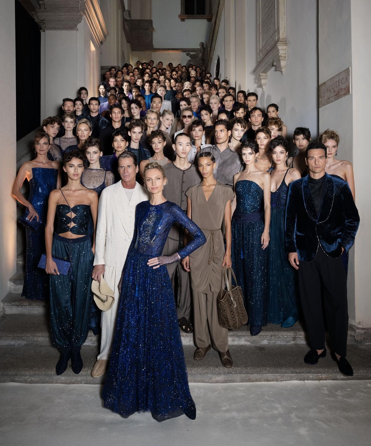 Il finale della sfilata Giorgio Armani primavera-estate 2026 (courtesy Armani)
