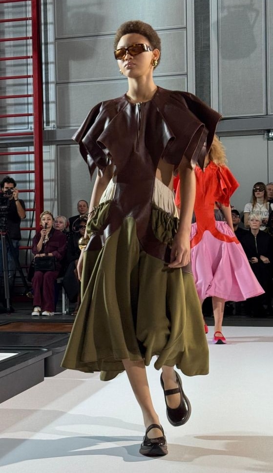 Un look Zomer spring-summer 2026 (ph Donato D'Aprile)