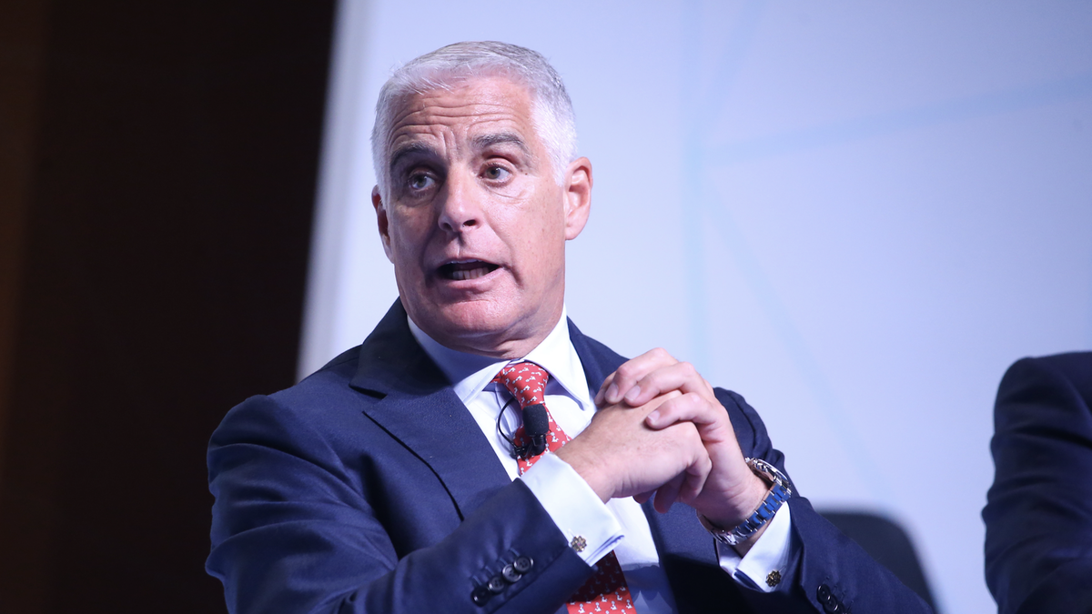 Unicredit allenta ancora la presa in Russia. Ma Putin potrebbe rovinare i piani di Orcel