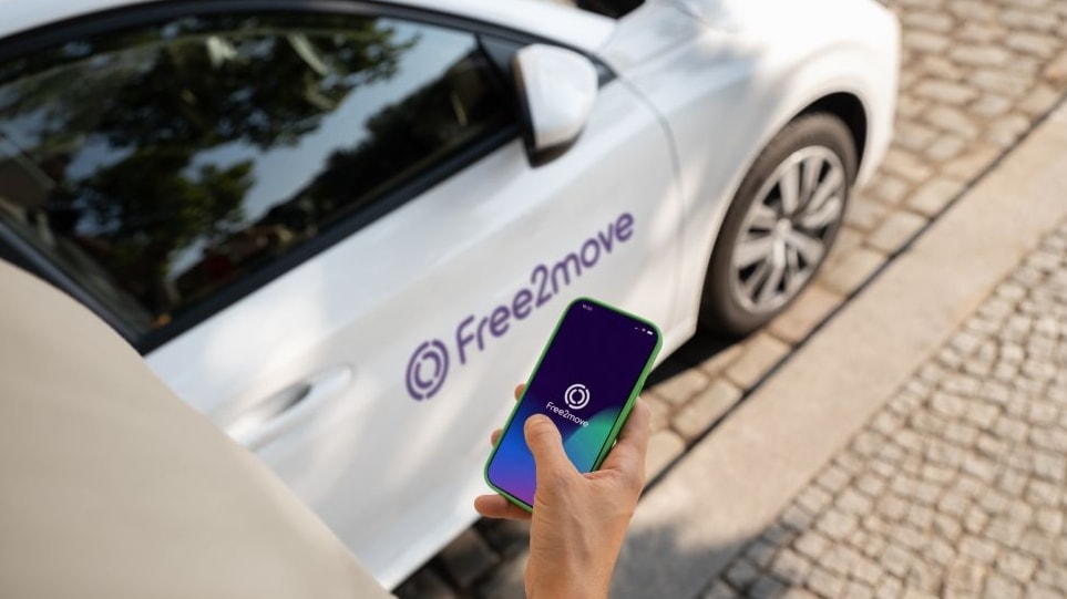 Stellantis in rally a Piazza Affari (+7%): ipotesi di cessione della divisione car sharing Free2move
