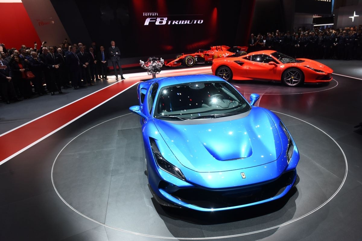 Ferrari pronta a stupire al Capital Markets Day: Hsbc promuove il titolo a buy