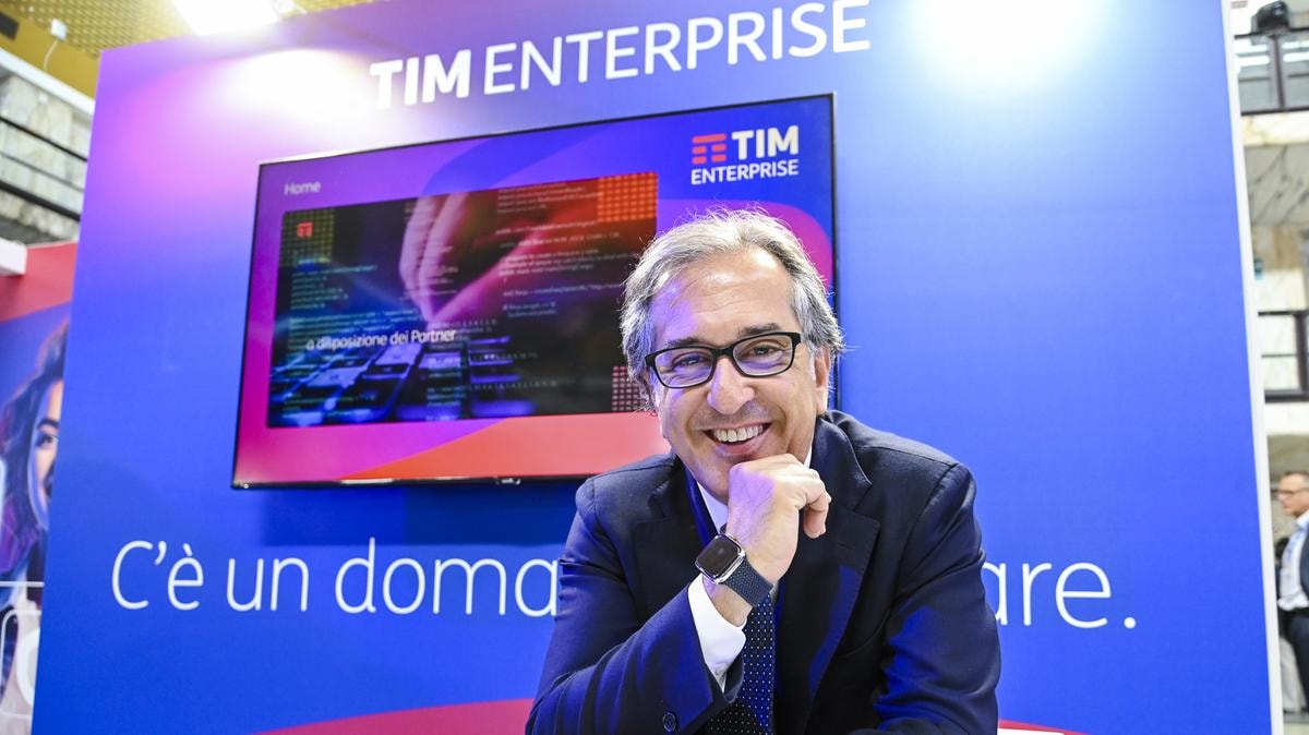 Elio Schiavo, Tim