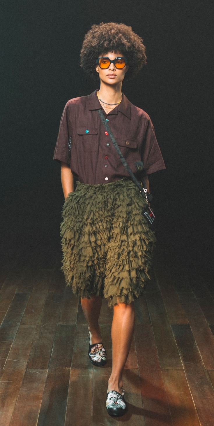 Un outfit Undercover primavera-estate 2026 (courtesy Undercover)