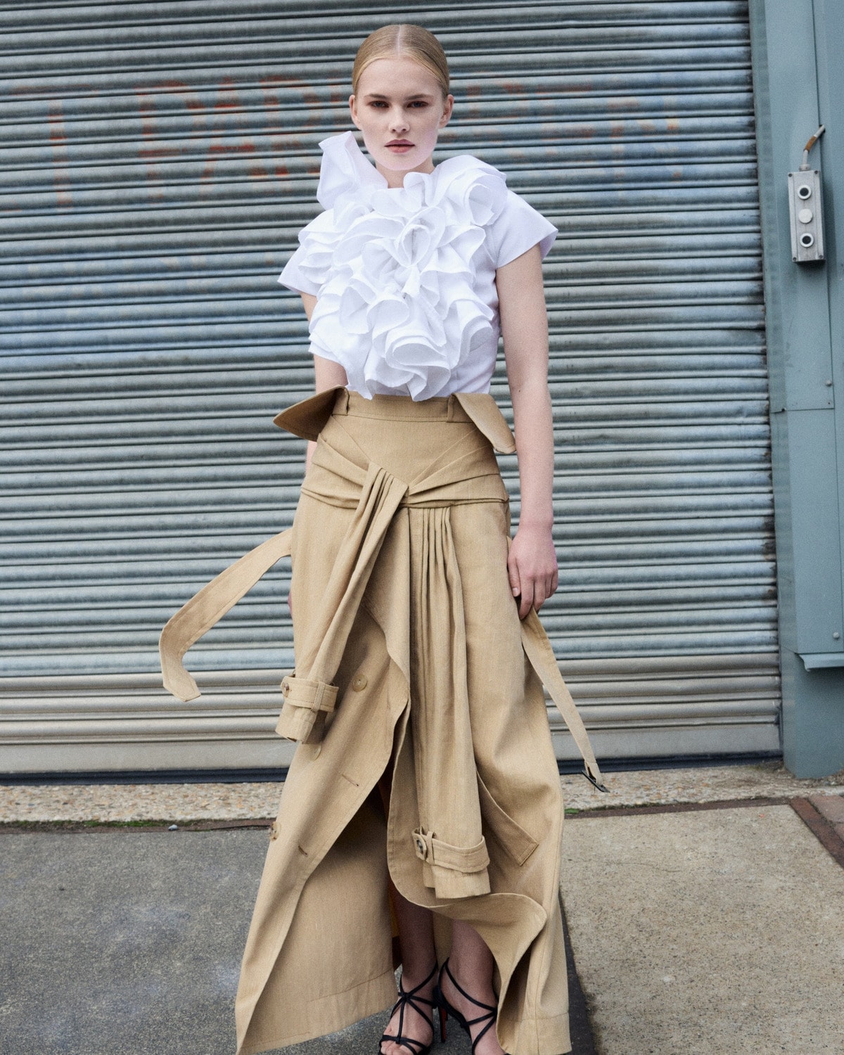 Un look Viktor&Rolf spring-summer 2026 (courtesy Viktor&Rolf)