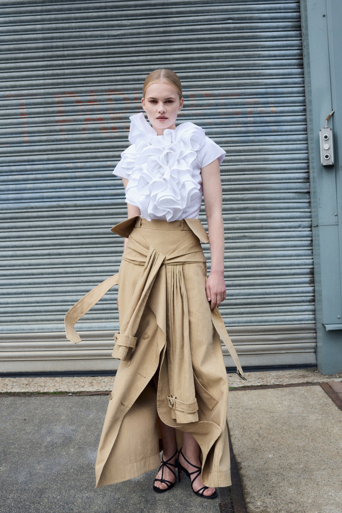 Un look Viktor&Rolf spring-summer 2026 (courtesy Viktor&Rolf)