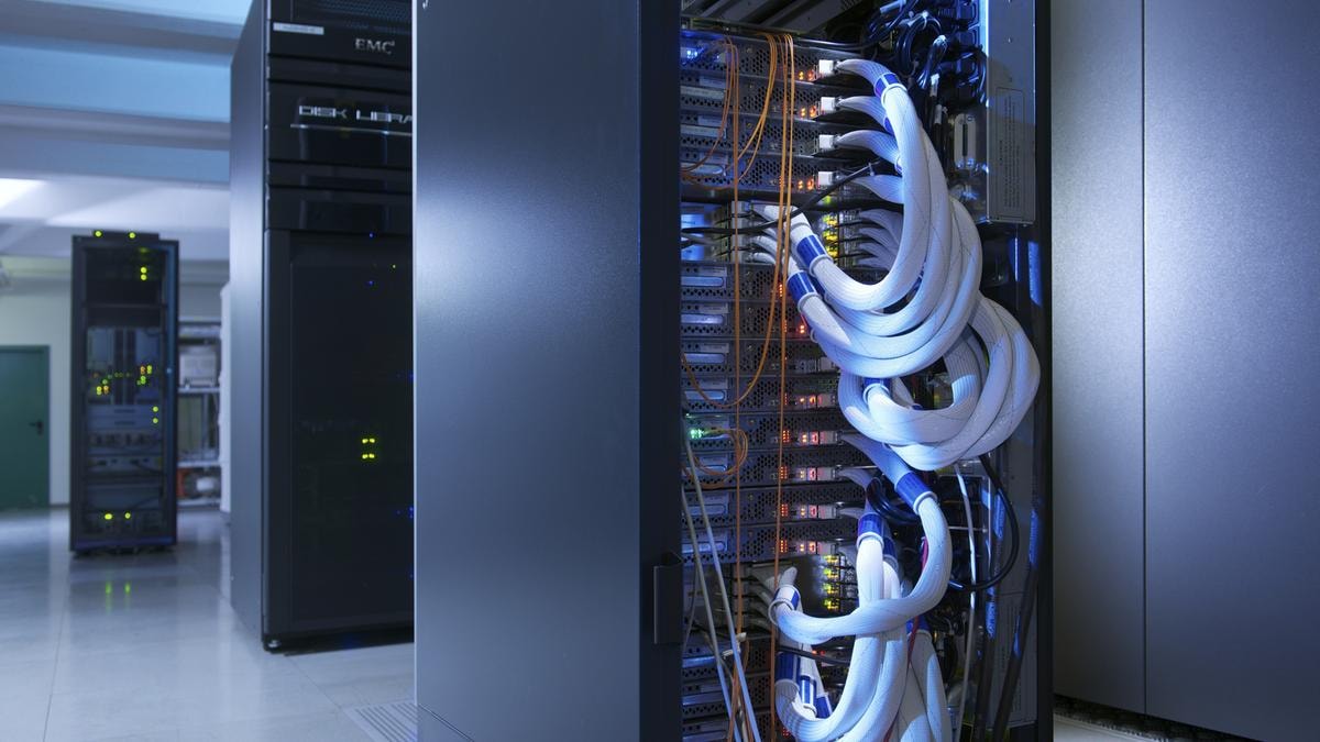 L’Italia accelera sui data center: 22 miliardi di investimenti tra cloud e intelligenza artificiale 