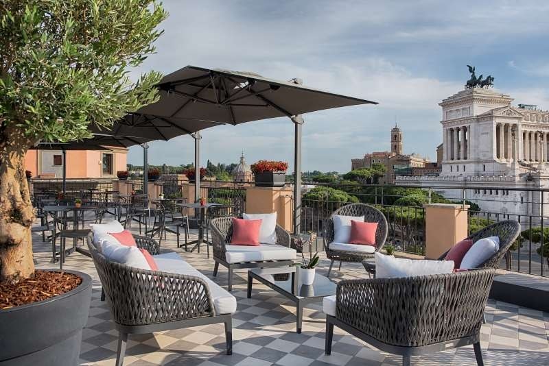 Le 10 più belle terrazze di Roma per un aperitivo o una cena