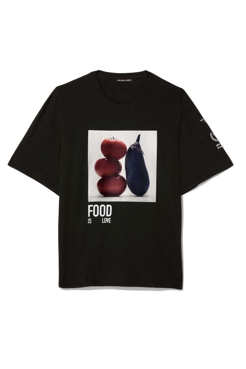 La T-shirt di Michael Kors per l'iniziativa Watch hunger stop (courtesy Michael Kors)