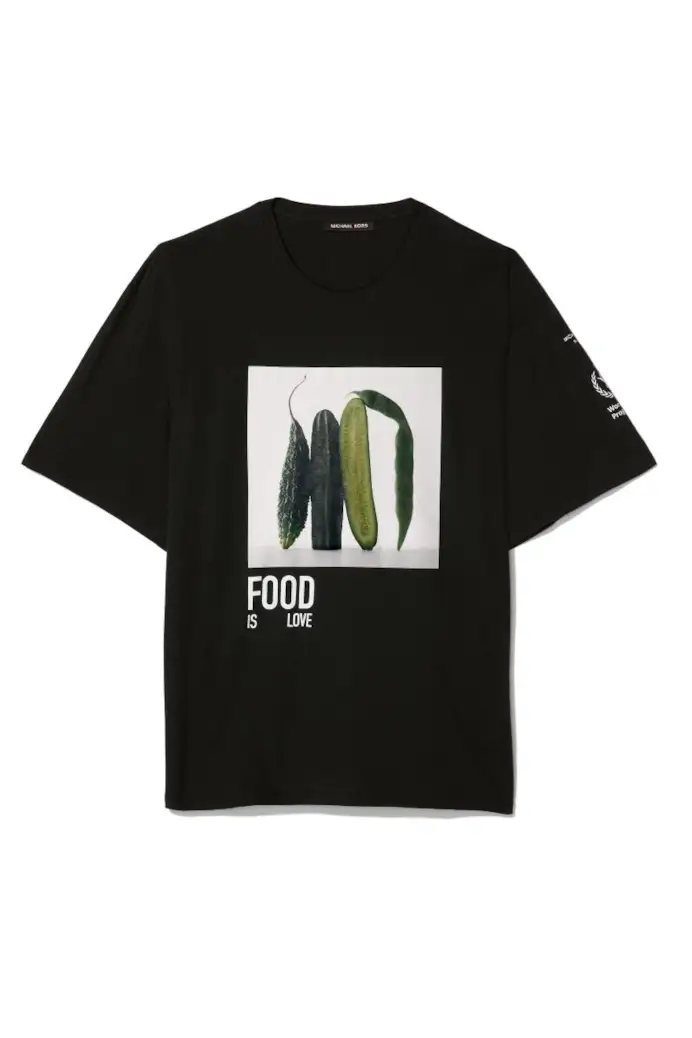 La T-shirt di Michael Kors per l'iniziativa Watch hunger stop (courtesy Michael Kors)