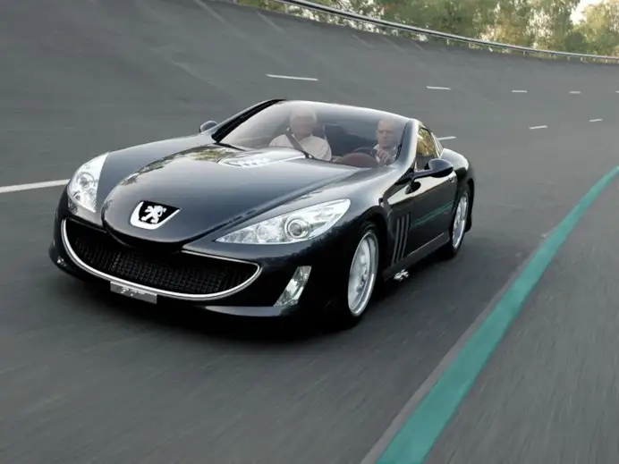 Peugeot 907, la supercar mancata: V12 e 357 km/h di pura eleganza