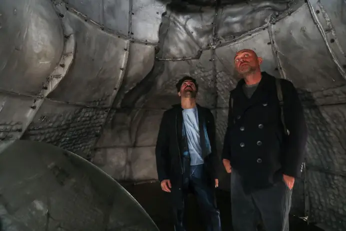 Renzo Vitale, Creative Director of Sound Design del BMW Group, e Valerio Berruti, all'interno dell'opera Don’t let me be wrong.