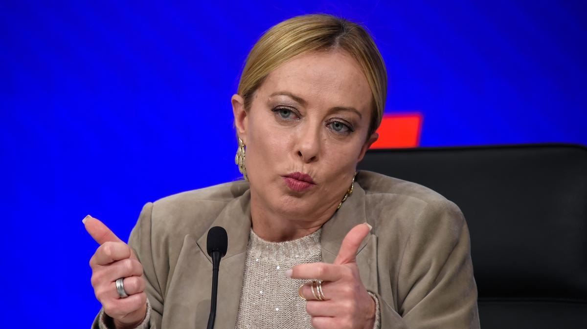 Sicurezza, Meloni: l’Ue renda permanente la flessibilità sul patto di stabilità e crescita per gli investimenti in difesa