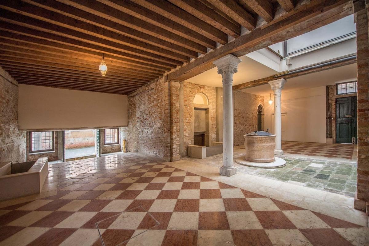 Santa Giustina  Altagamma Real estate propone in vendita  la nuda proprietà di un appartamento all’interno di Castello Palazzo Marcello Zon, costruito nel 1600, vincolato  dalla Soprintendenza  ai beni Culturali.
