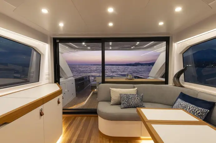 Ispirazione lobster per la nuova barca di Piloda Yachting
